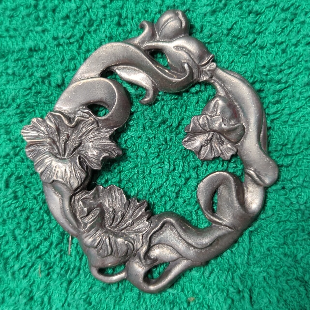 1986 Seagull Pewter Lily Flower Brooch, Canada